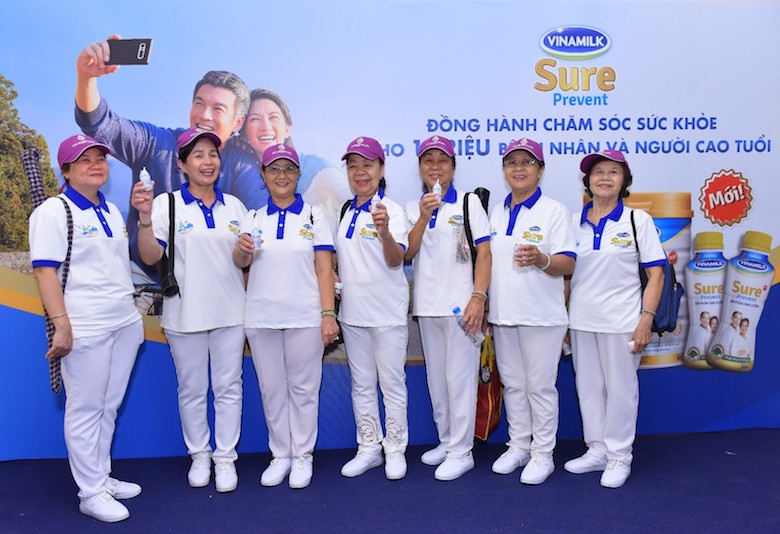 Vinamilk[-]Sure[-]Prevent[-]đồng[-]hành[-]cùng[-]3000[-]người[-]cao[-]tuổi[-]tại[-]Hội[-]thể[-]dục[-]dưỡng[-]sinh[-]TP.[-]Hồ[-]Chí[-]Minh